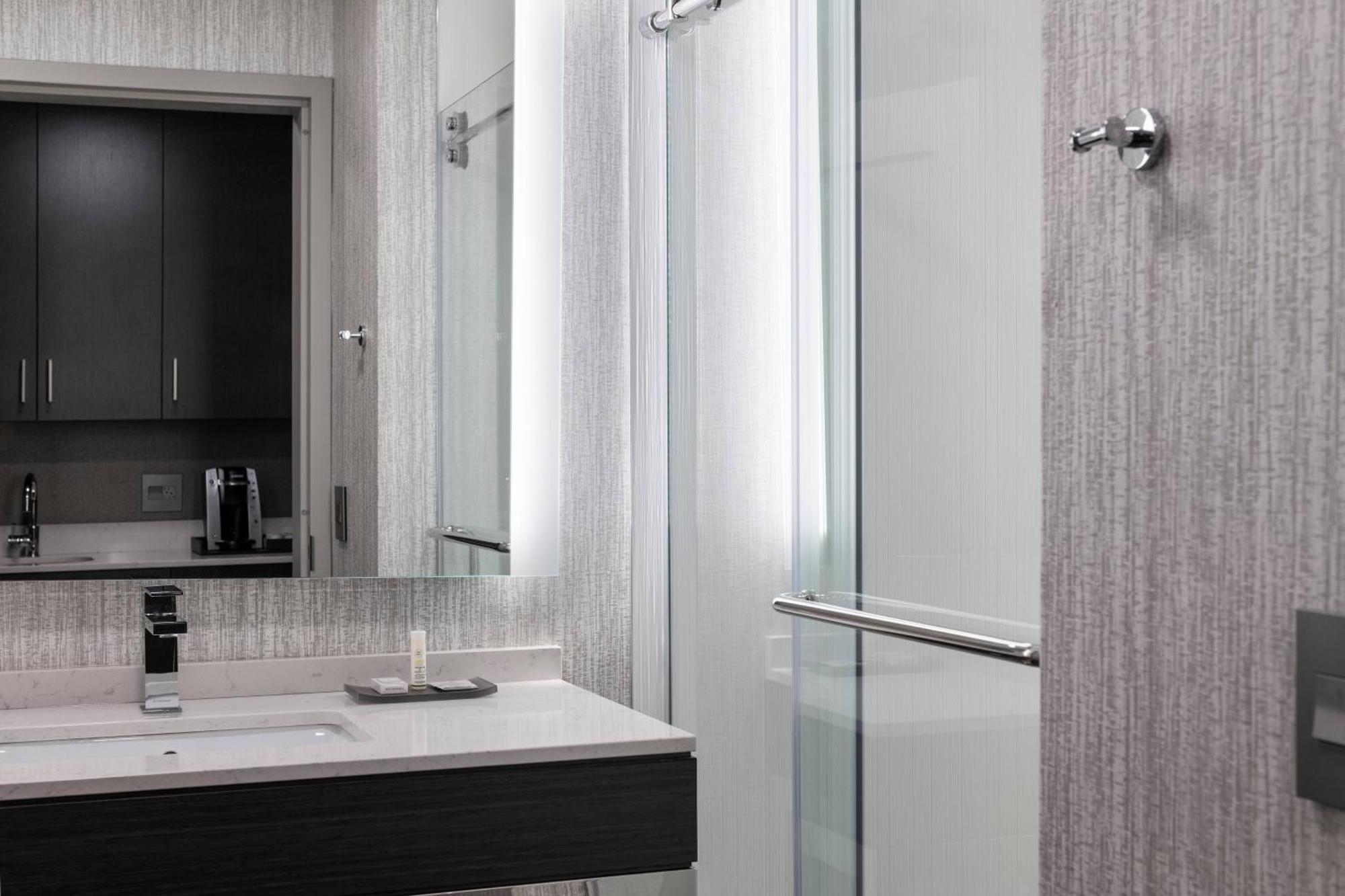 Towneplace Suites By Marriott Boston Medford Zewnętrze zdjęcie